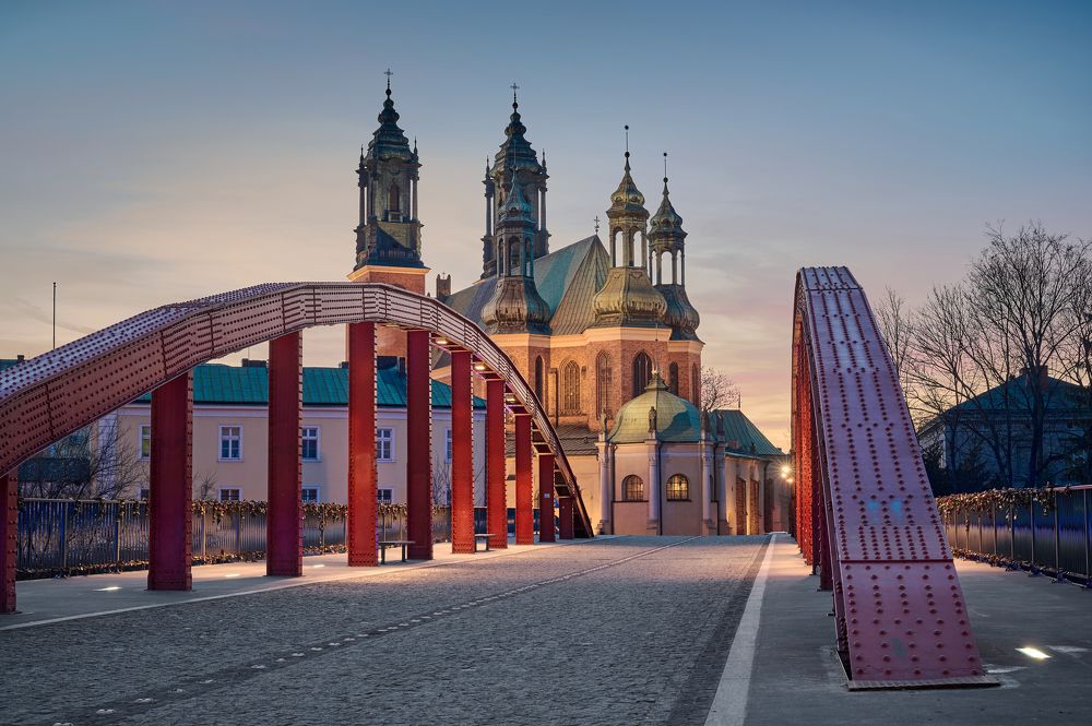 Photograph by Aliaksandr Savin