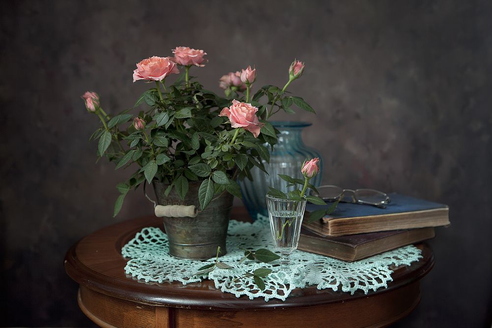 Голубая ваза ждёт лета