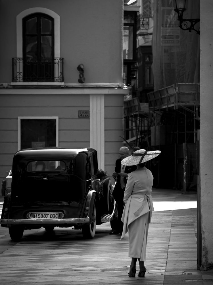 Ne fais pas attendre une femme
