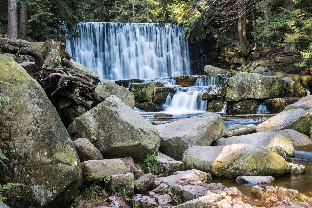 Photograph by Marcin Ozzy