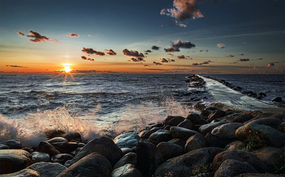 Уходящий в даль день