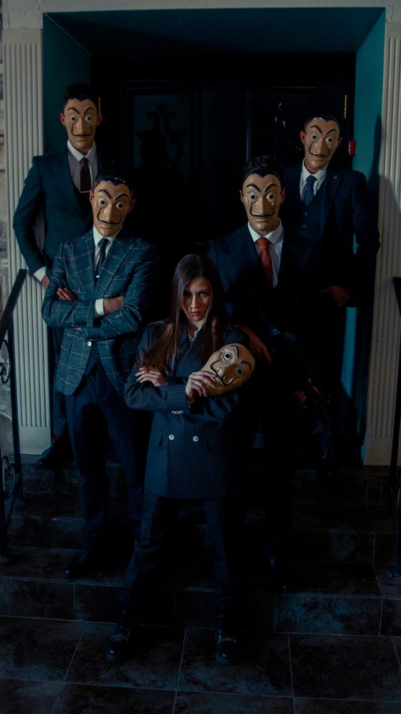 Бумажный дом