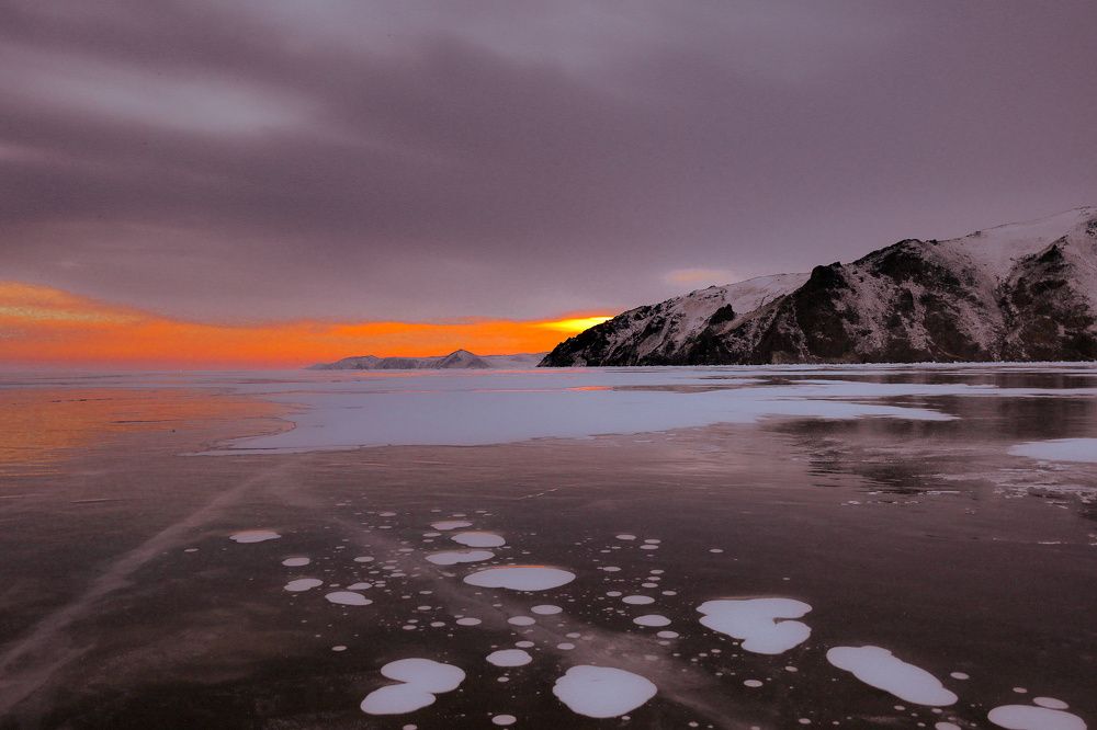 Между небом и льдом