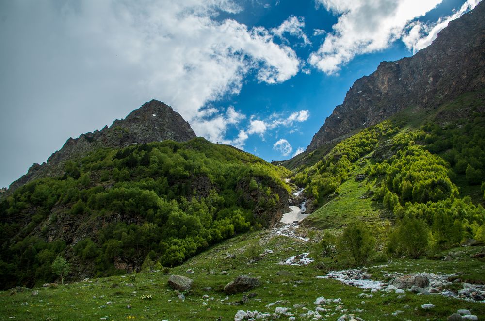В горах Уллу-Тау