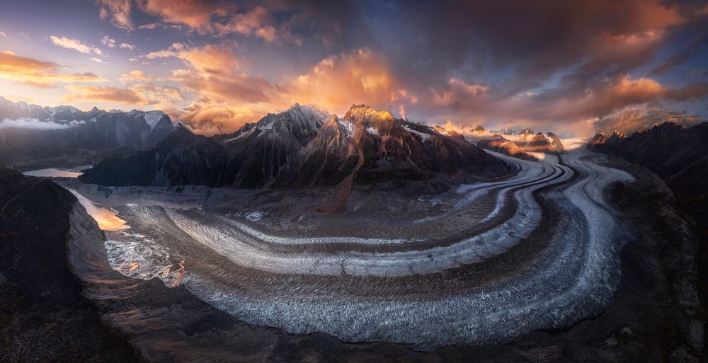 Photograph by He Jinyi