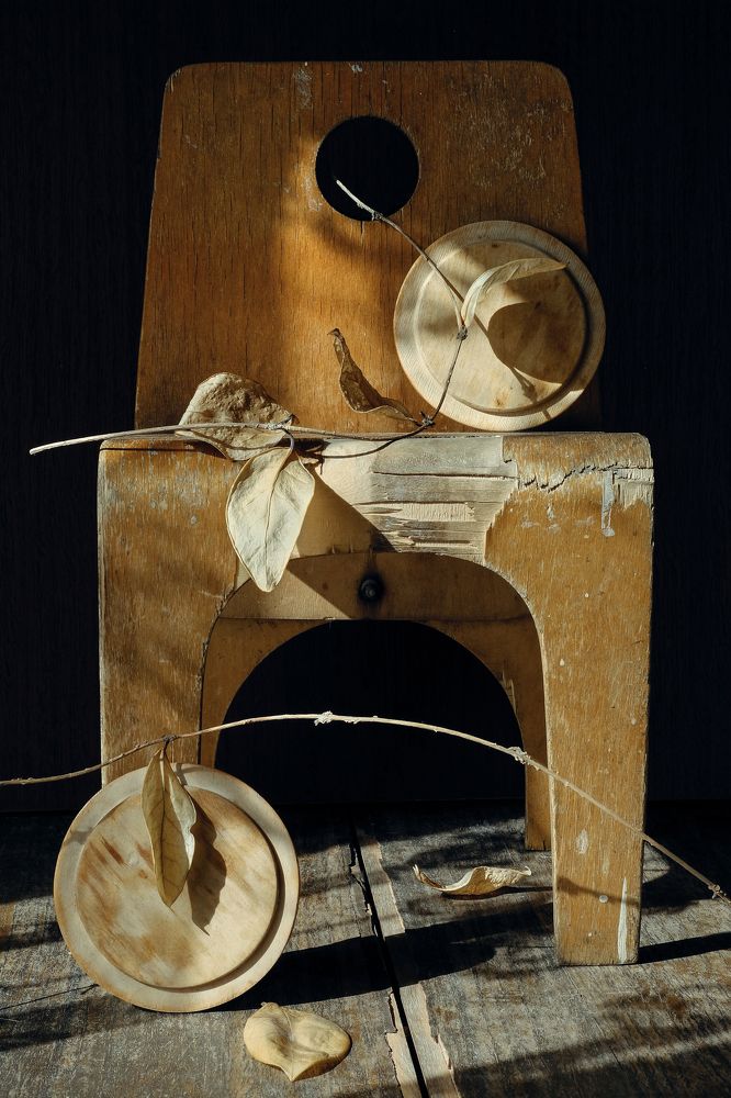 Бежевый натюрморт