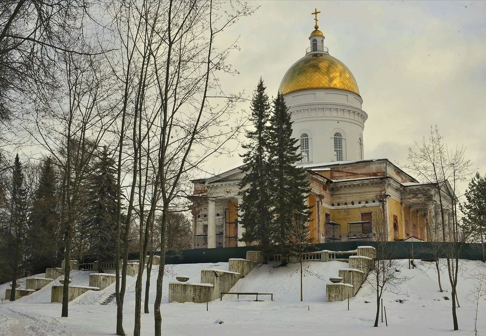Собор Святой Живоначальной Троицы.