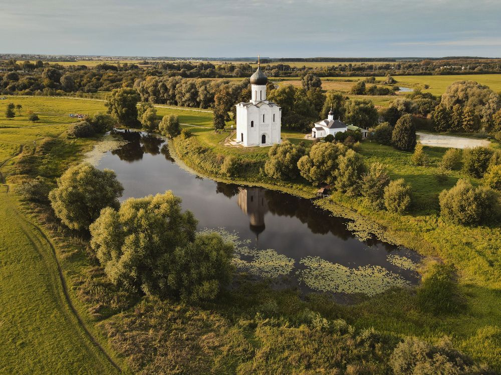 Photograph by Alex Belov