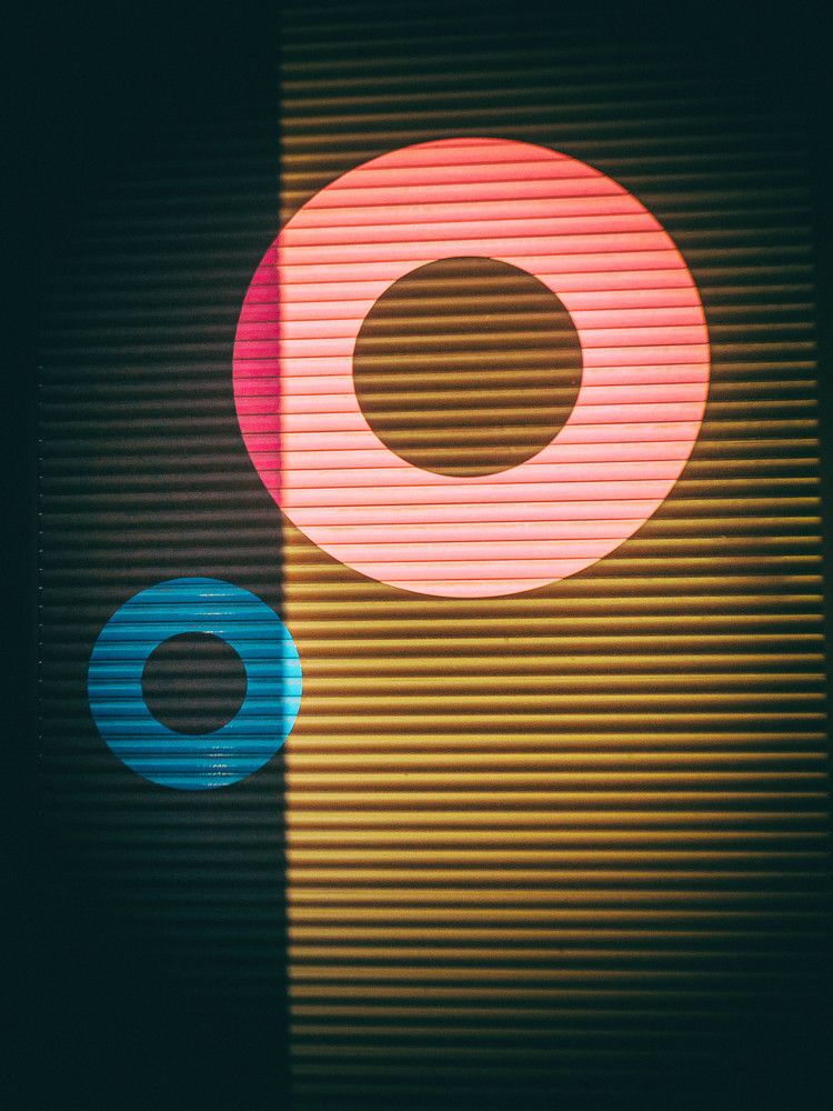 Три круга и тень