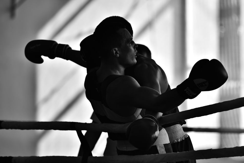 Бокс-мужской танец