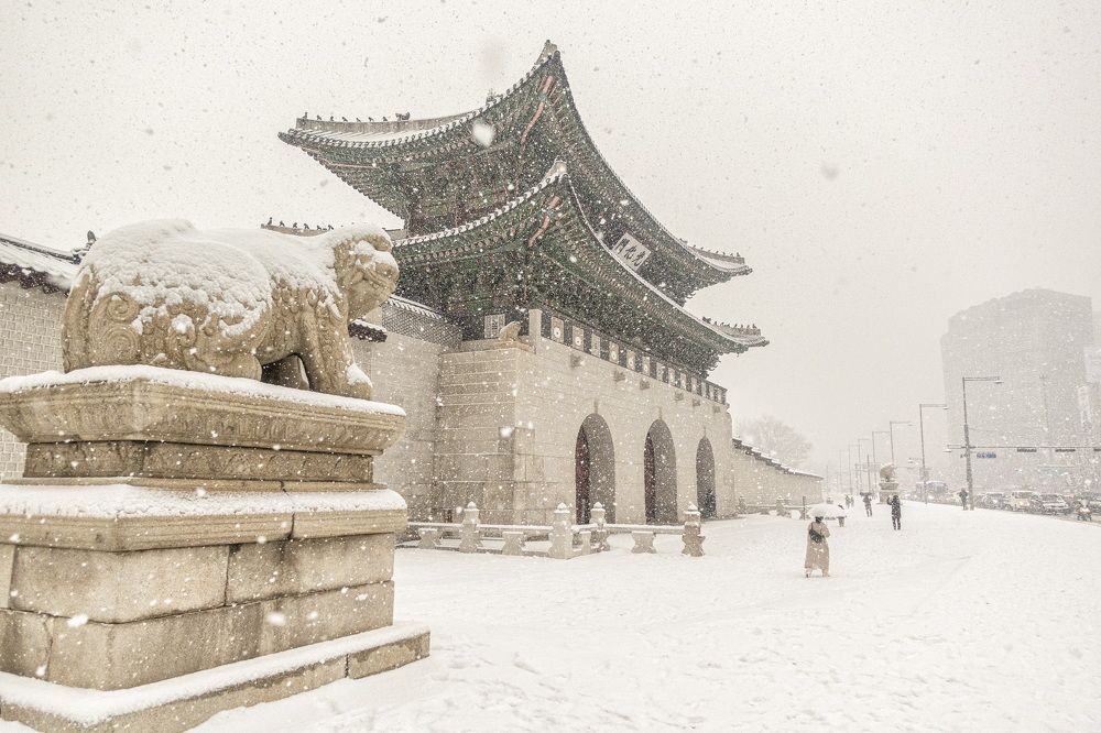 Snowing Gwanghwamun