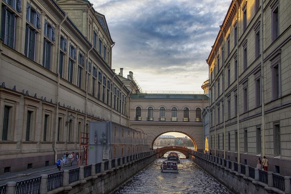 Photograph by Valentin Kayudin