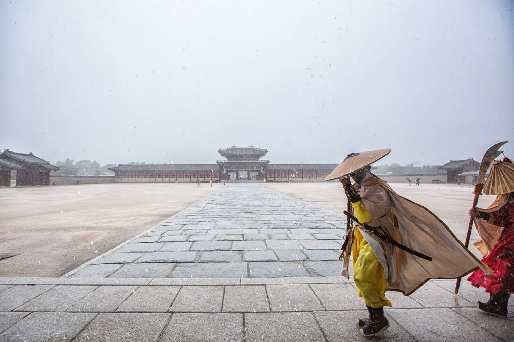 Guaeds of Gwanghwamun