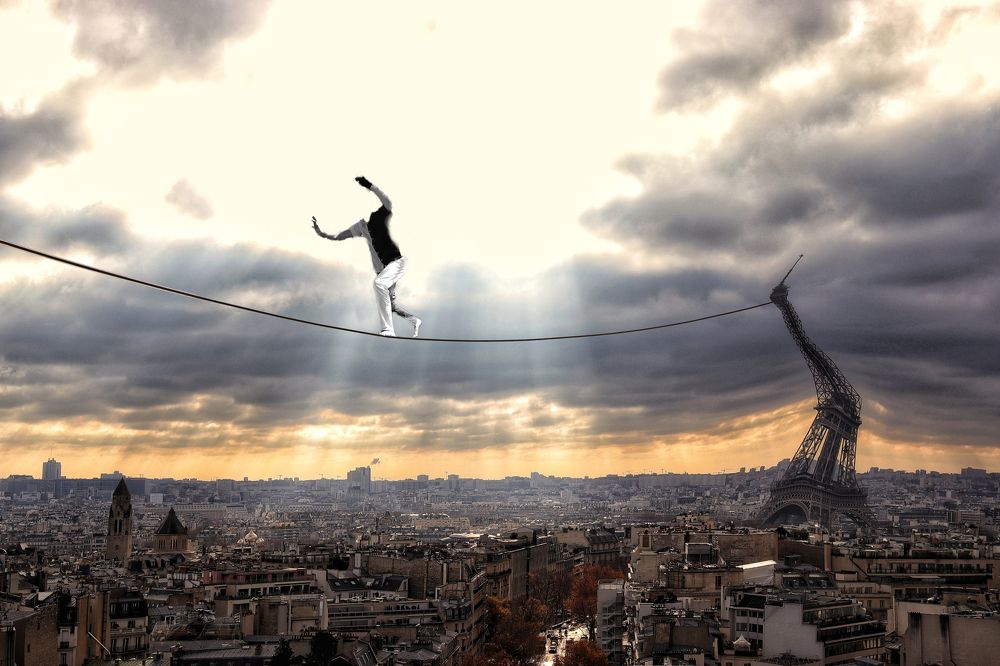 Photograph by DAN CIUPUREANU