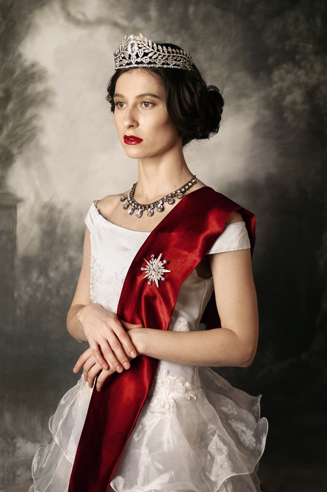 Королева Елизавета. Актриса театра и кино Александра Магелатова