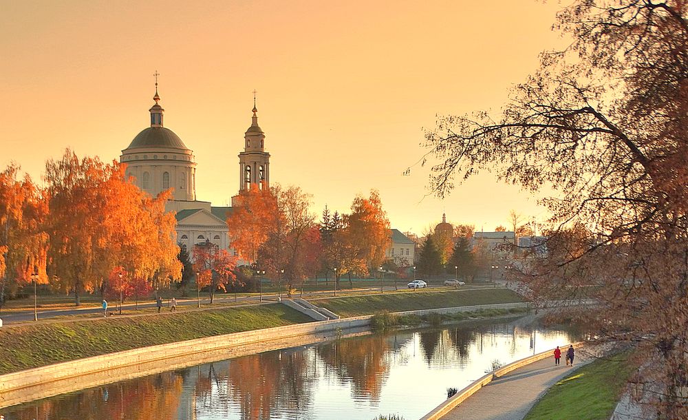 Осенний вечер в городе