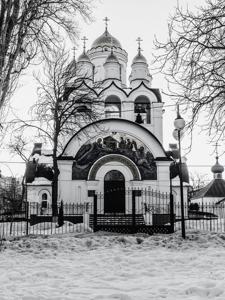 Храм со стороны парадного входа