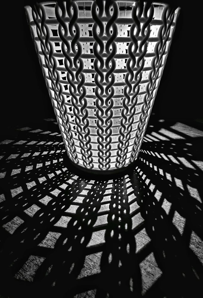 Game of Lights & Shadows