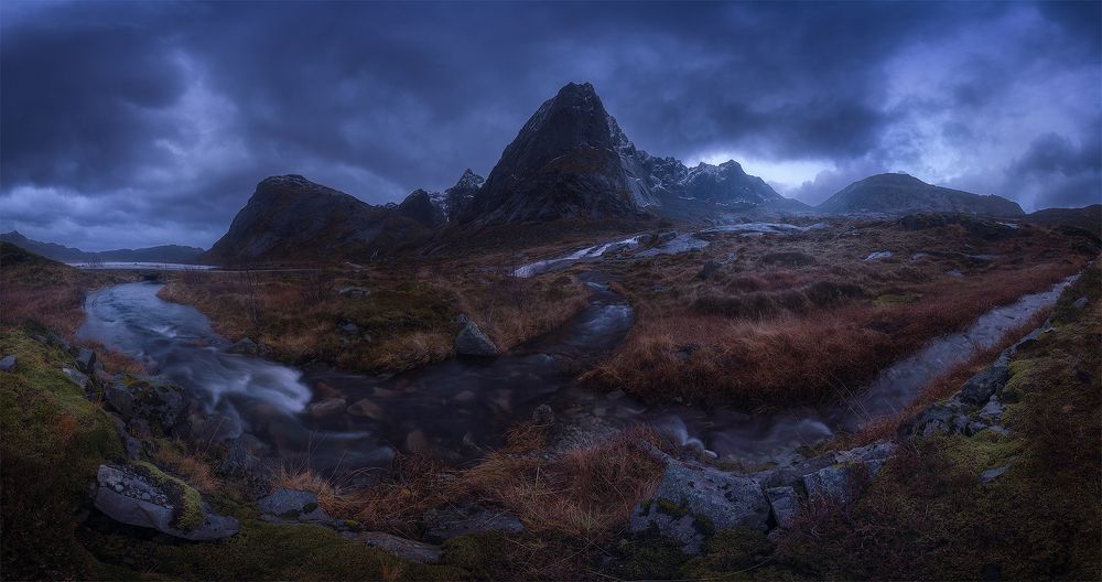 Photograph by Julio Castro Pardo