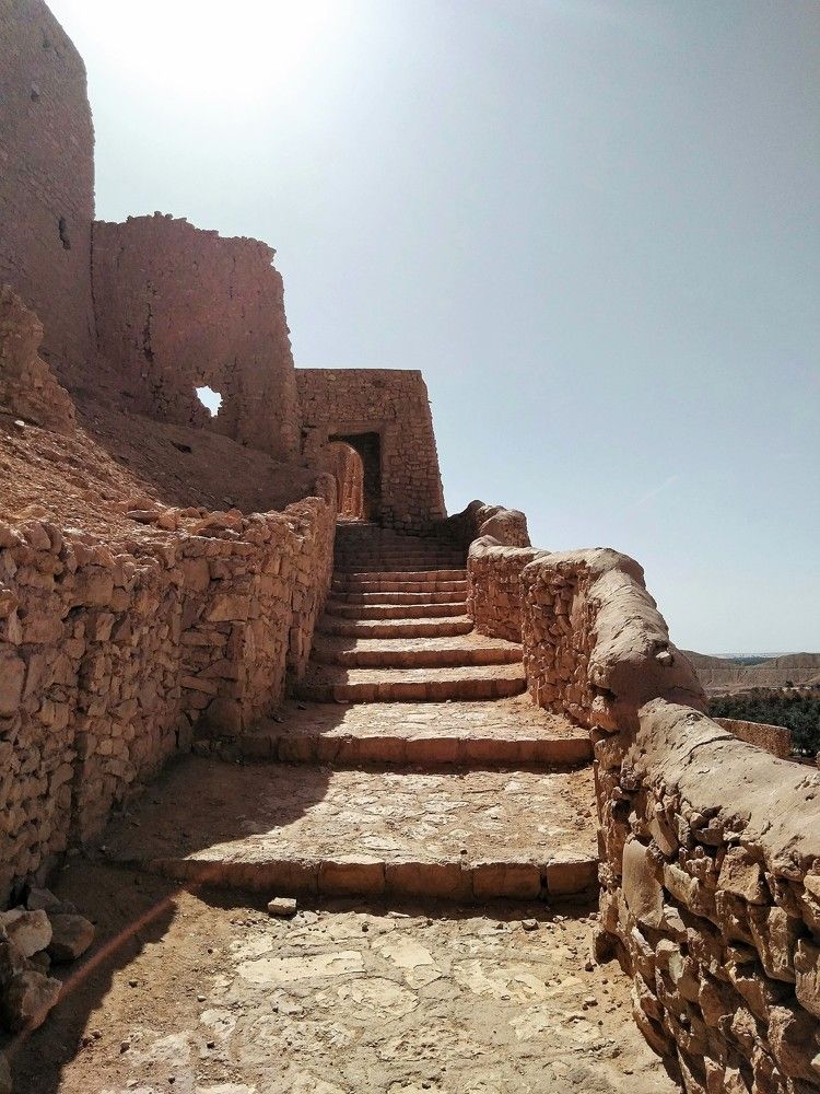 Le vieux ksar (castle) d‘El-Menéa- The old ksar (castle) of El-Menéa