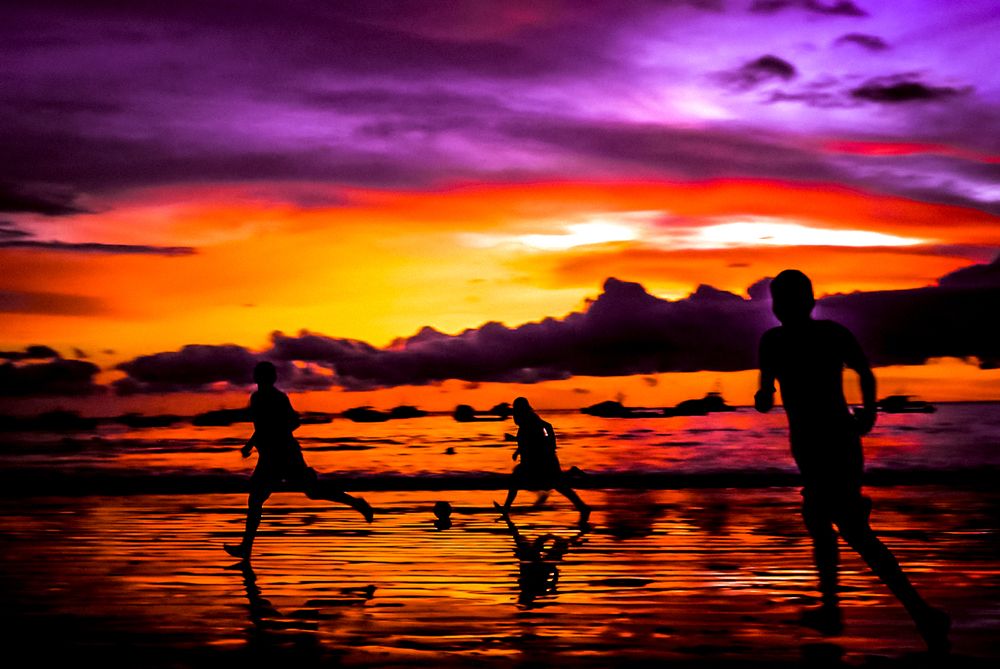 FUEGO SOBRE EL CIELO