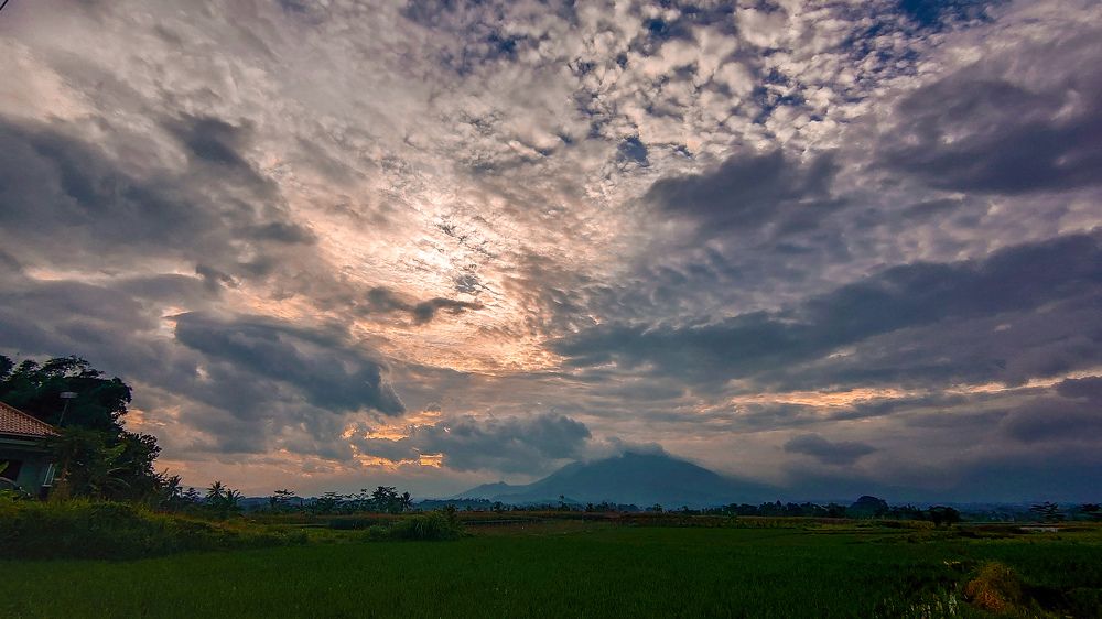 Photograph by Ikhsan Septiawan