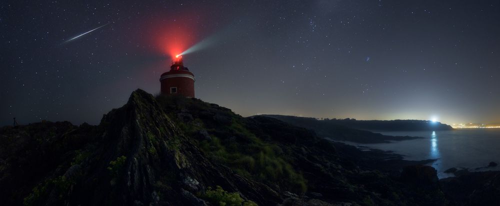 A STAR ABOVE THE RED LIGHTHOUSE