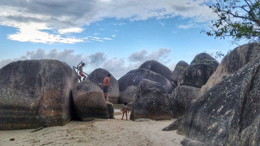 Laskar Pelangi Beach