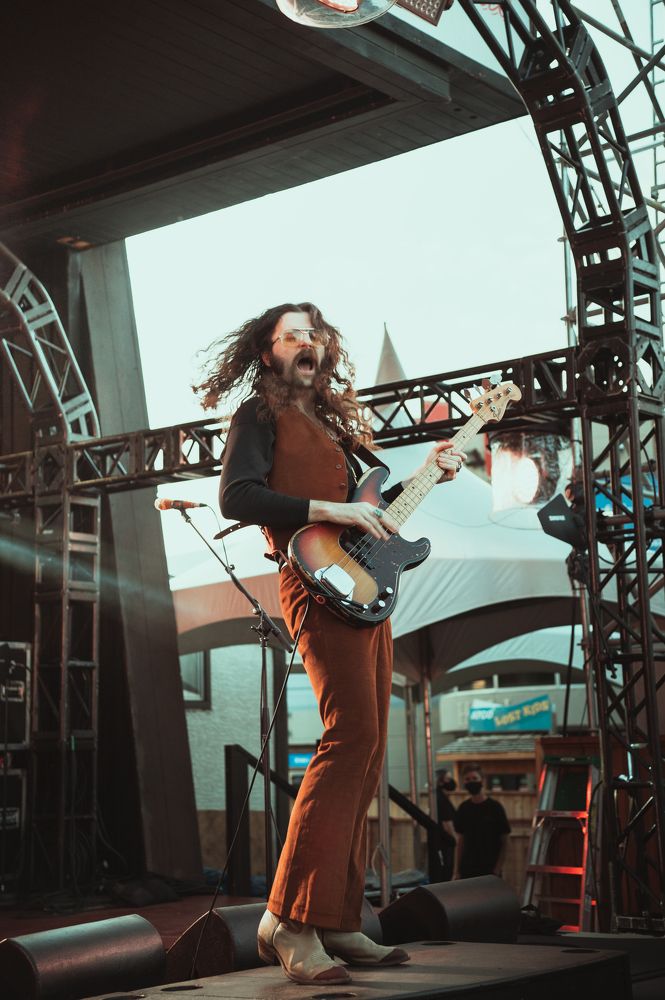 Photograph by Holden Perpelitz