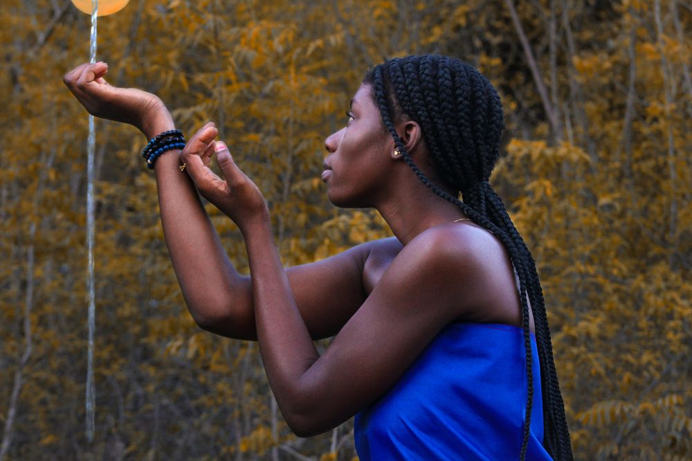 Photograph by Alfred Junior COSTUME