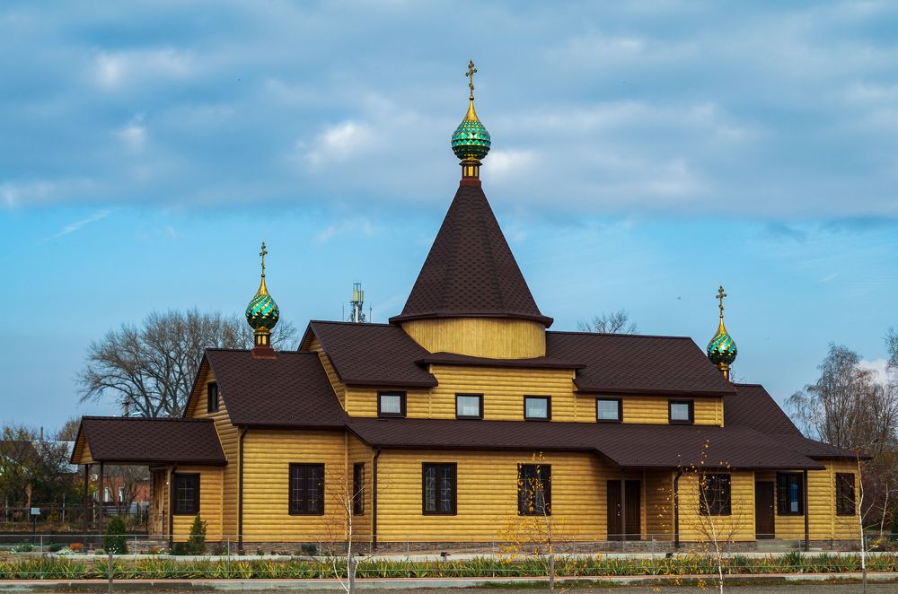 Храм Святых благоверных князя Петра и княгини Февронии Муромских