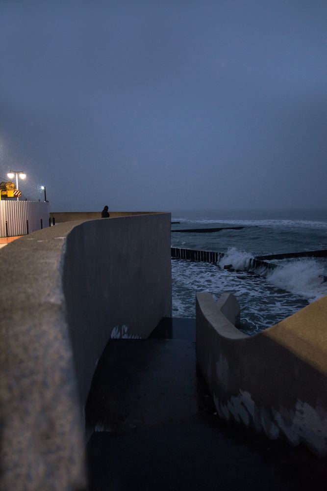 Смотреть на море