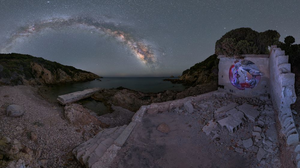 Photograph by Marco Dajethy