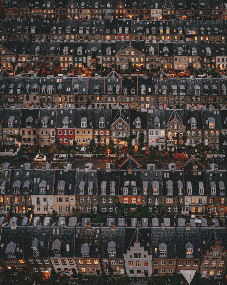 Photograph by Oleg ILYIN