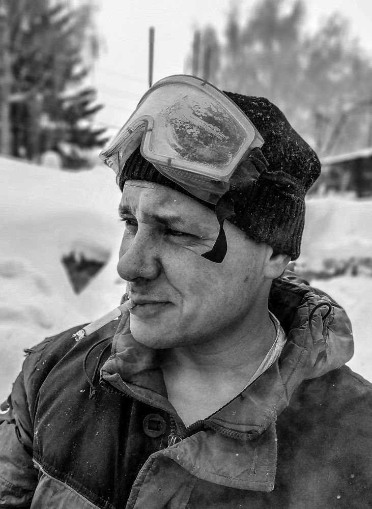 Перекур. Монтажник Паша