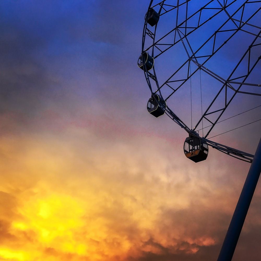 Закат в городе