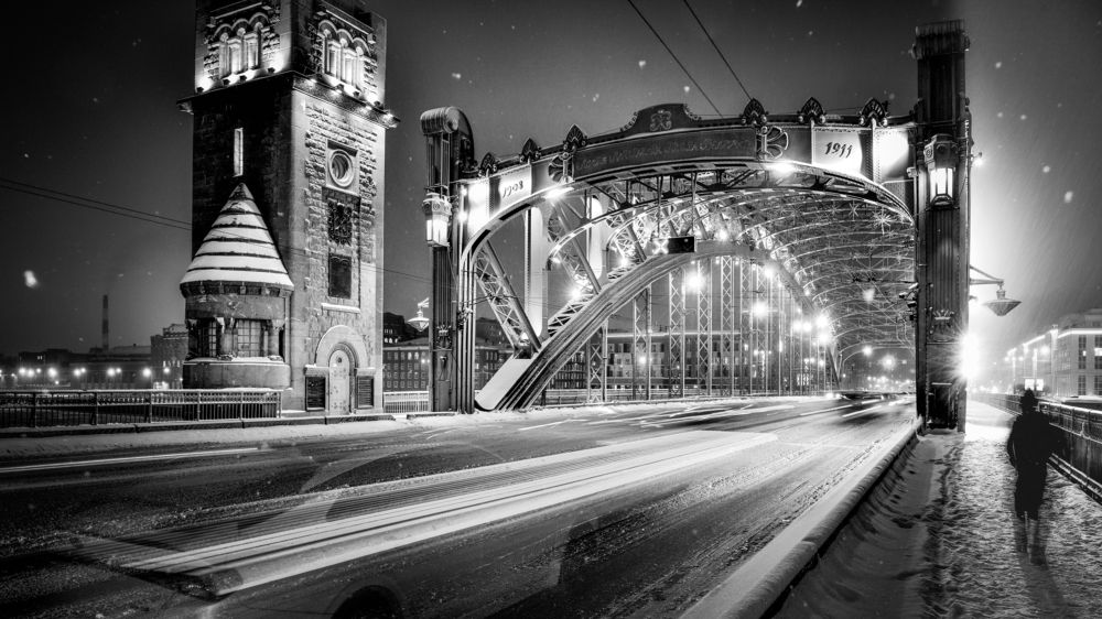 Прогулка по зимнему мосту