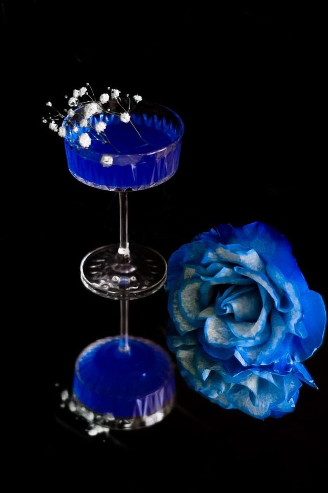 Flowers… blue & white