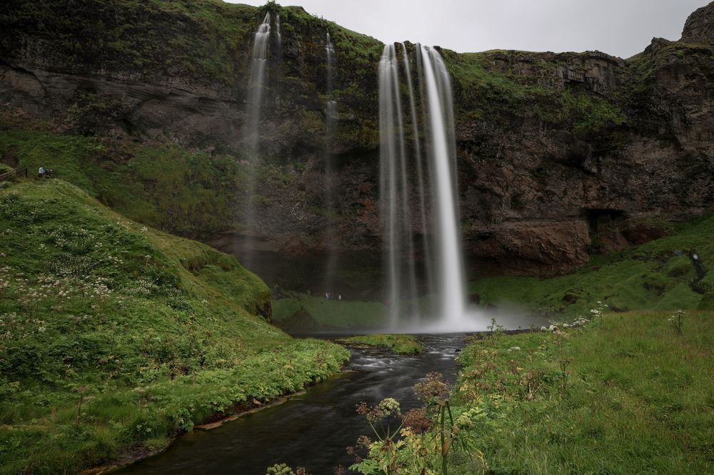 Водопад Сельяландсфоссю Исландия.