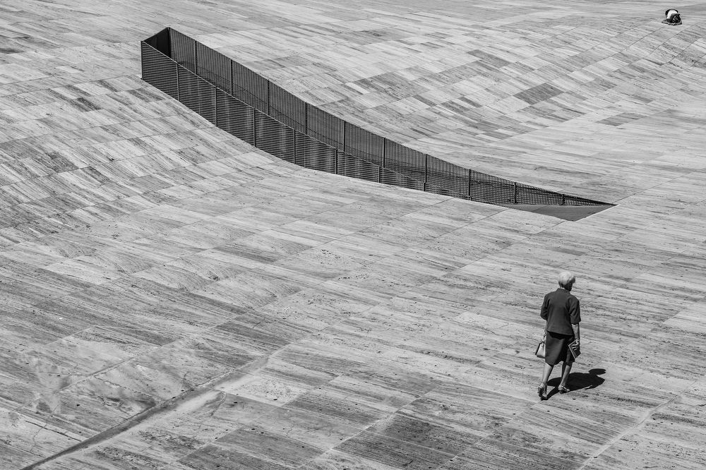 Photograph by Luis Sergio Goncalves