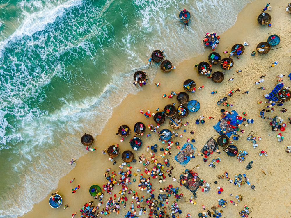 Photograph by Khánh Nguyễn Chí