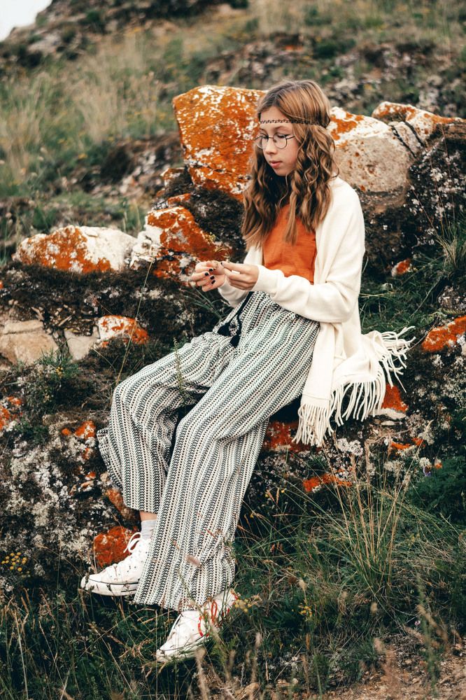 И на камнях растут цветы