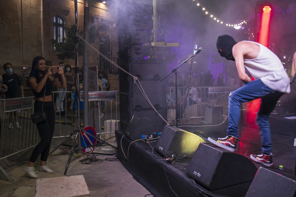 Представления на уличной ярмарке в Беер Шева, Израиль