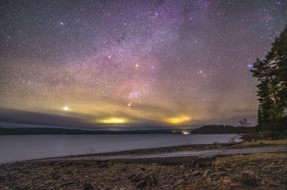 Photograph by howardburrows@live.com