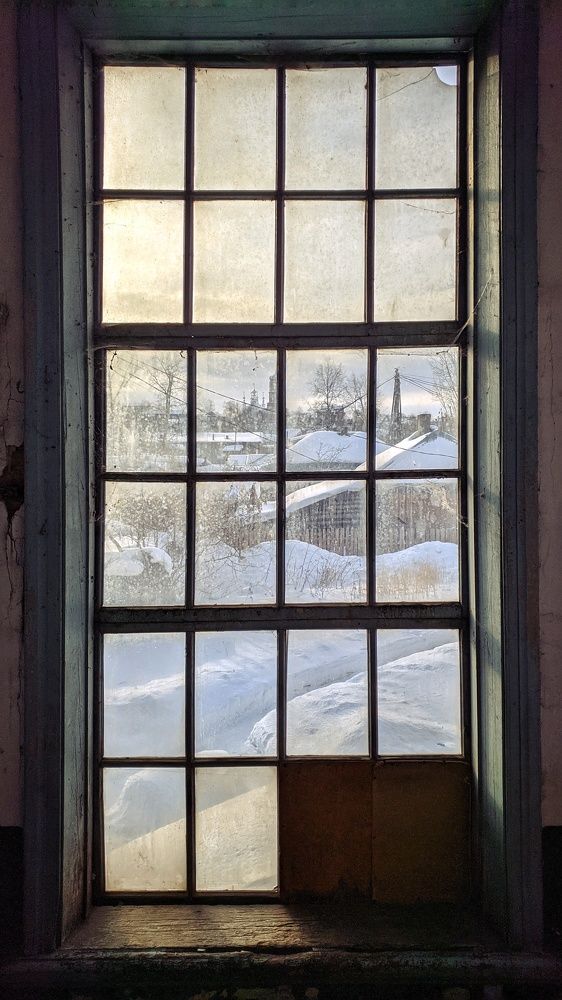 Картина за окном