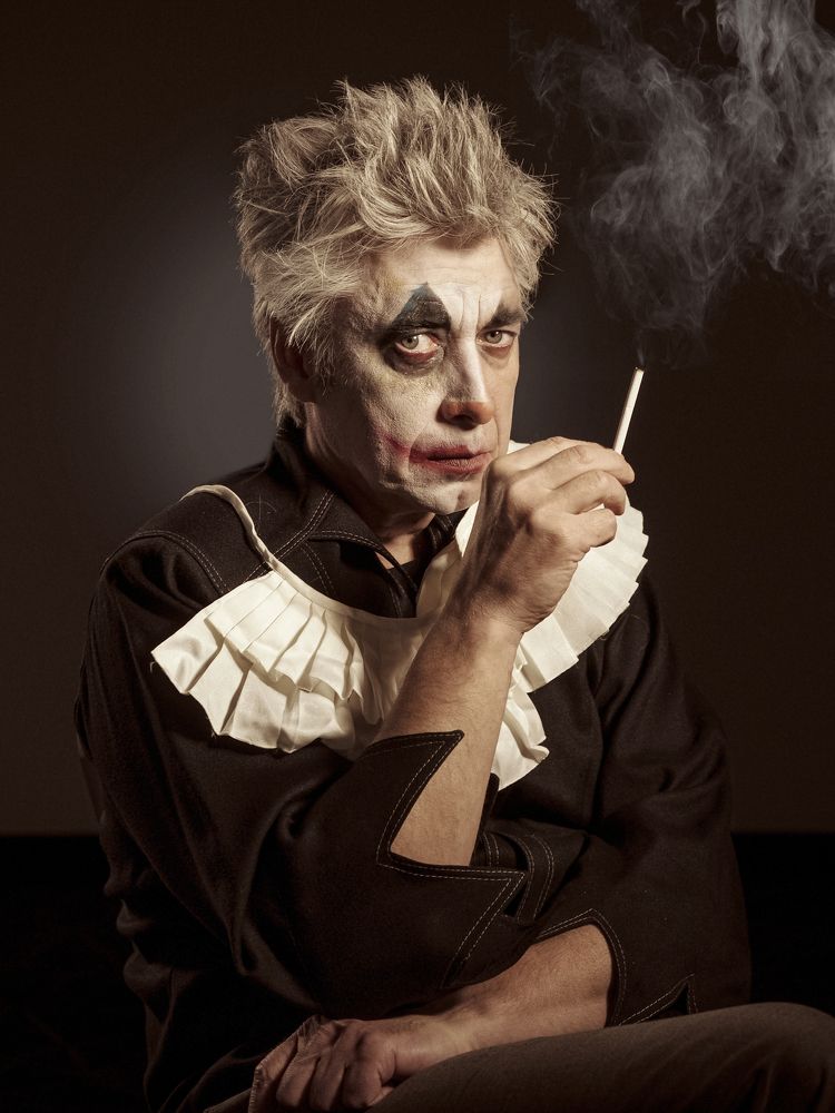 Клоун. Антракт.