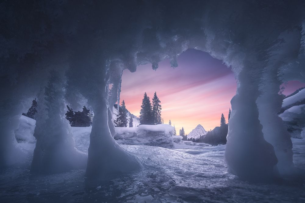 Photograph by Li Weinan