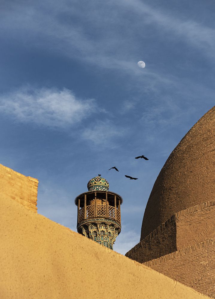 Photograph by Behnam Khoshbaten