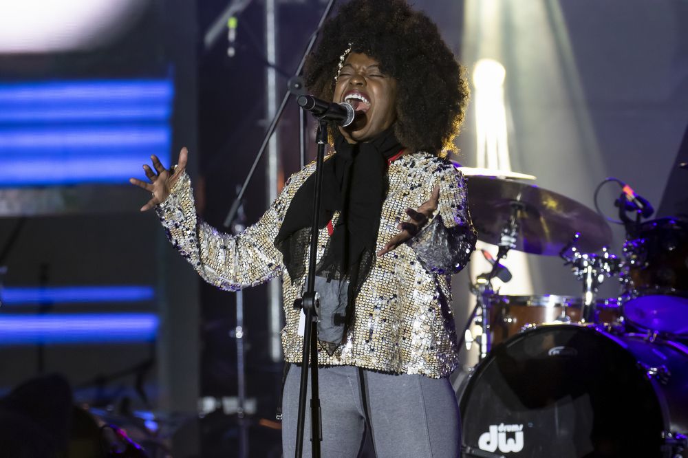 Кармен Мокси