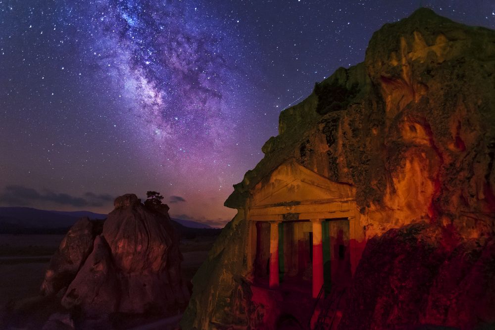 Photograph by Banu Nazikcan